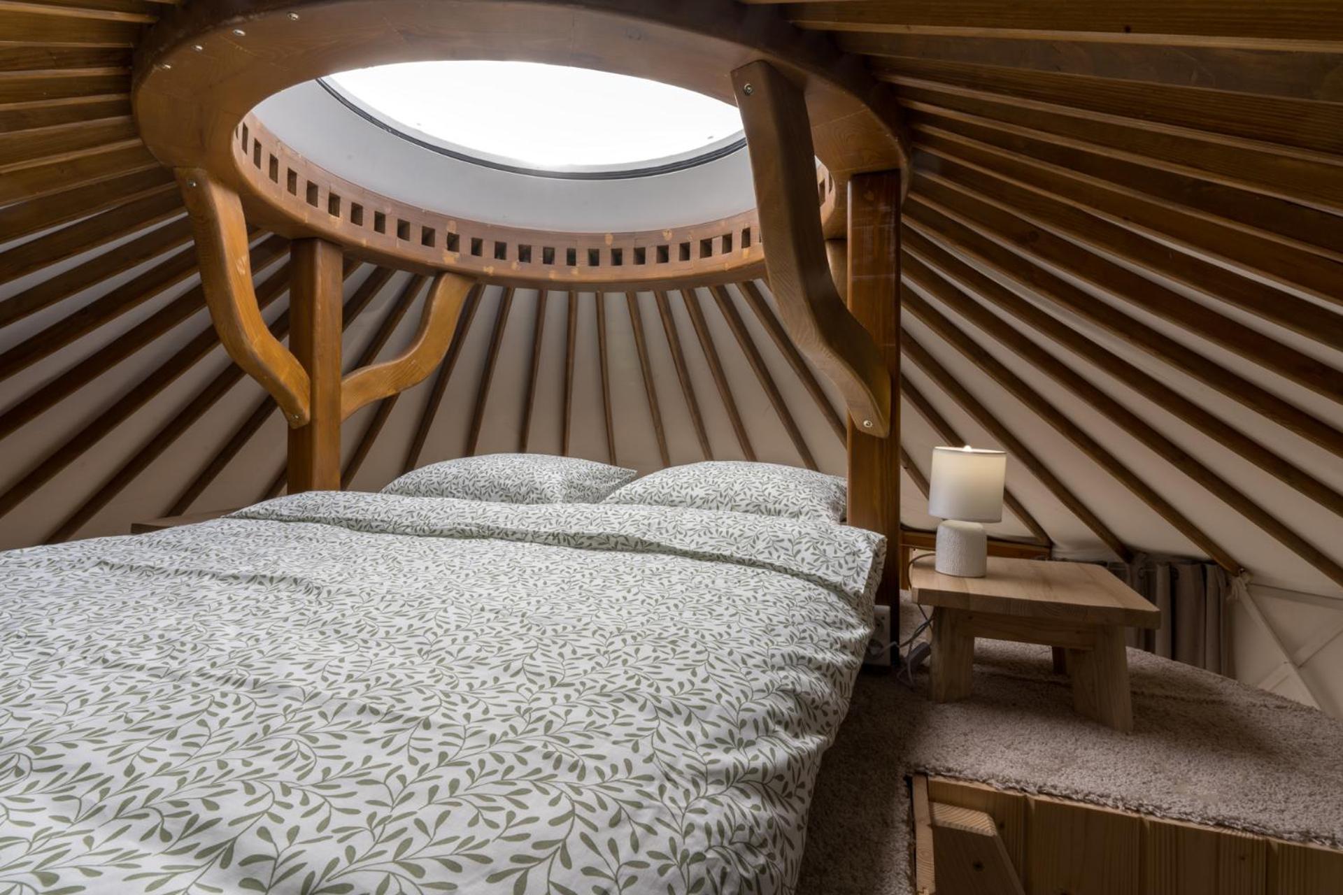 Gorski Glamping - Caloroczne Jurty Z Widokiem Tylmanowa エクステリア 写真