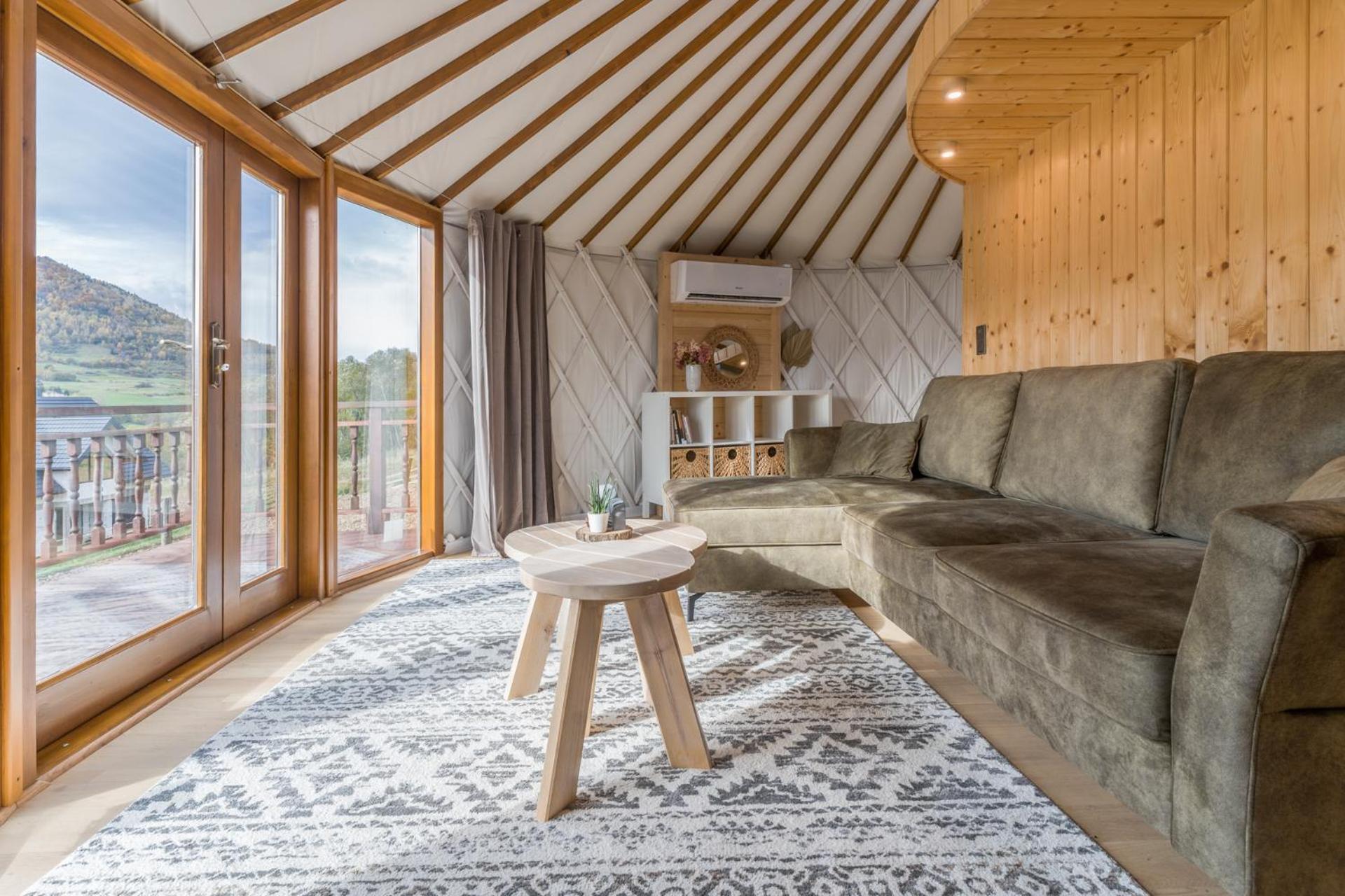 Gorski Glamping - Caloroczne Jurty Z Widokiem Tylmanowa エクステリア 写真