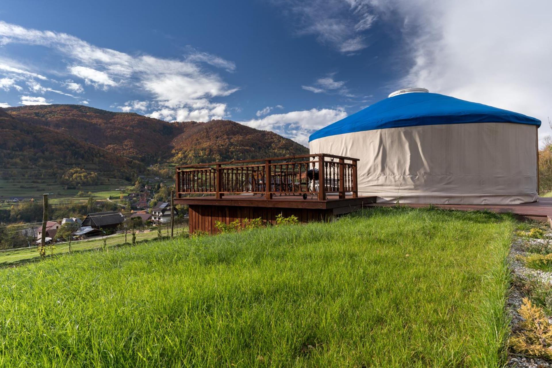 Gorski Glamping - Caloroczne Jurty Z Widokiem Tylmanowa エクステリア 写真
