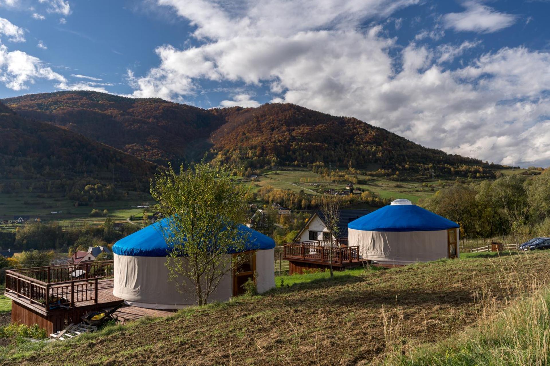 Gorski Glamping - Caloroczne Jurty Z Widokiem Tylmanowa エクステリア 写真